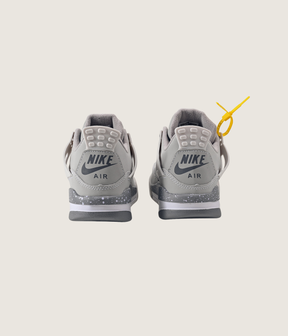 Air Jordan 4 - Snow Gray